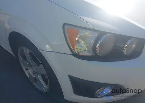 2015 Chevrolet Sonic Ltz Auto из США, поврежденный, VIN 1G1JE6SB2F4186609